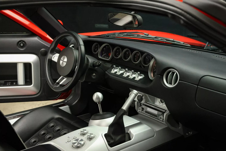 Đấu giá trở lại Ford GT siêu hiếm của Paul Walker - 2