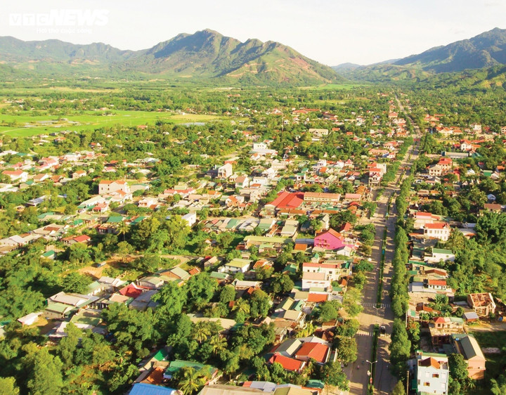Nhờ nhiều chính sách và nỗ lực của người dân, vùng cao A Lưới (Huế) được Thủ tướng công nhận thoát nghèo năm 2024. (Ảnh: M.H)