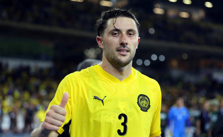 Hàng loạt cầu thủ nhập tịch Malaysia bị cấm thi đấu vì bê bối gian lận.