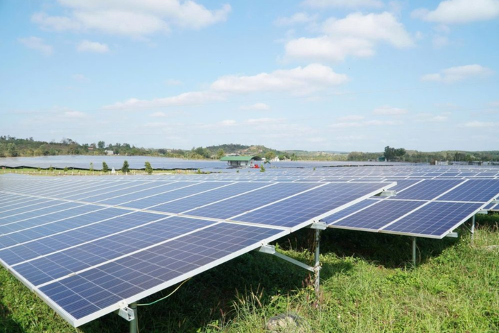 Phát triển năng lượng điện mặt trời tại tỉnh Lâm Đồng. (Ảnh: Tạp chí Diễn đàn Doanh nghiệp)