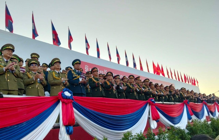 Trực tiếp: Lễ diễu binh, diễu hành kỷ niệm 50 năm Quốc khánh Lào - 16