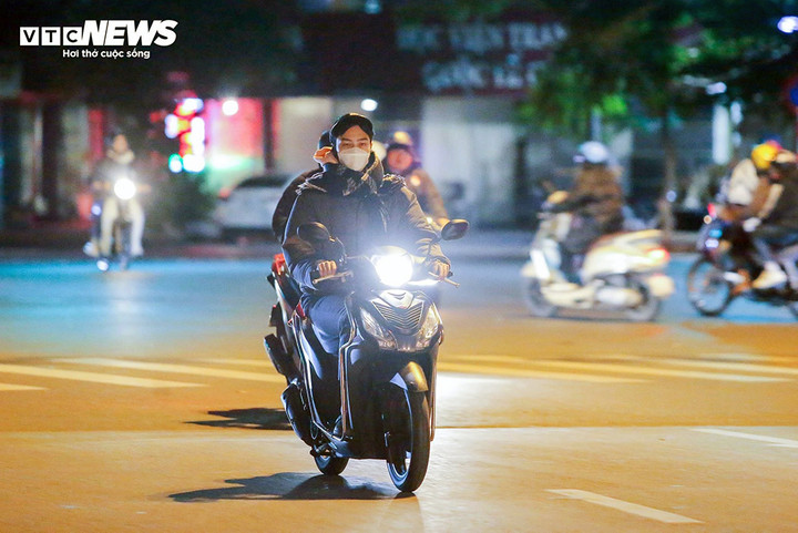 Miền Bắc chuyển rét cả ngày từ đêm 3/12. (Ảnh minh hoạ: Khổng Chí)