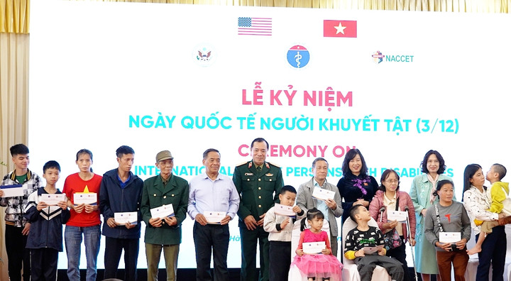 Nhà nước luôn giành sự quan tâm đặc biệt tới người khuyết tật.