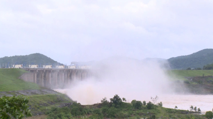 Nội dung làm việc xoay quanh thủy điện này vừa xả lũ cao kỷ lục.