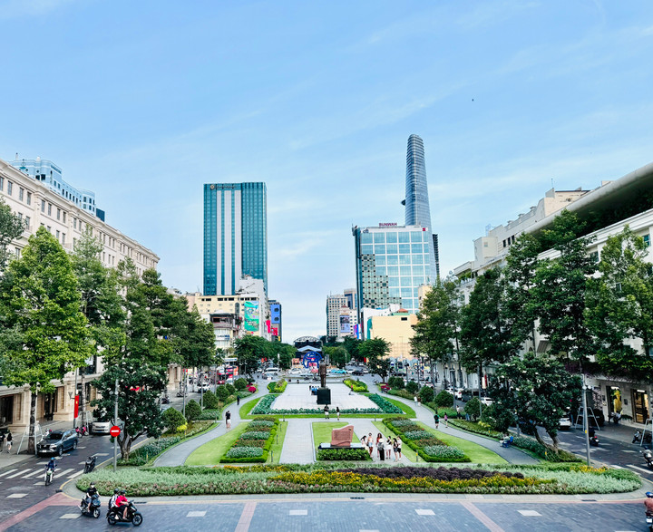 Theo bảng giá đất đưa ra lấy ý kiến áp dụng cho năm 2026, các đường khu trung tâm TP.HCM có giá áp dụng thấp rất nhiều so với giá thực tế.