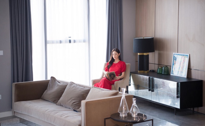 Nàng hậu mua nhà chục tỷ đồng khi mới 21 tuổi.