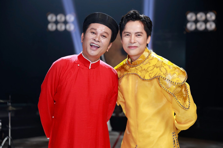 NSND Hữu Quốc và ca sĩ Minh Sang.