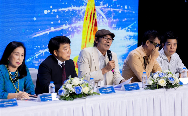 Hội đồng giám khảo giải thưởng Ngôi sao xanh 2025.