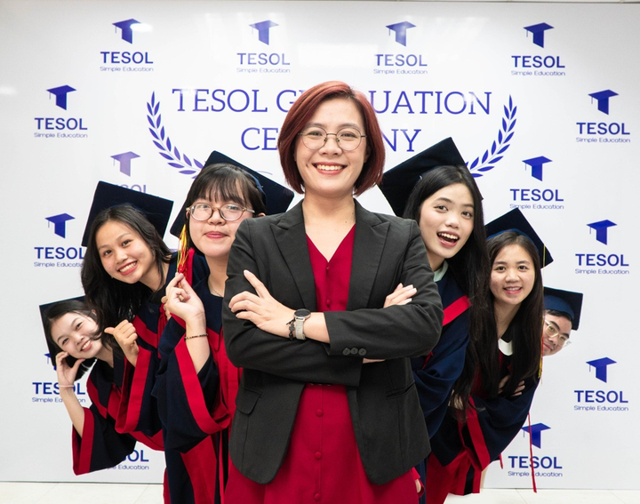 Khóa TESOL 100h/120h chú trọng thực hành, giúp giáo viên mới nhanh chóng tự tin khi đứng lớp.