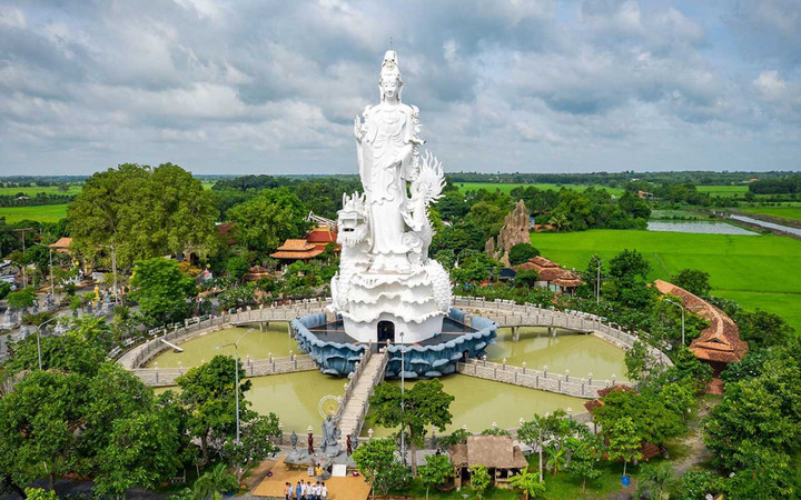 Tay Ninh har som mål å bli et lengre reisemål på reisen for å utforske Sørstatene.