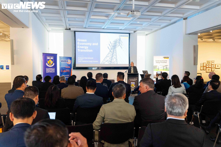 A Nyugat-Ausztráliai Egyetem (UWA) Ázsia Központjában megrendezett konferencia áttekintése.