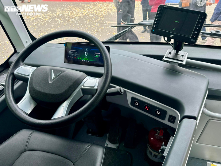 Buýt Liên Ninh chuyển đổi sang 100% xe điện - 2