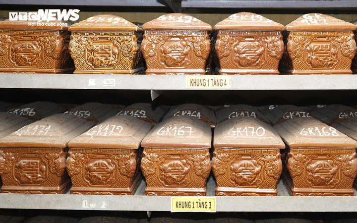 Hơn 1.800 bộ tro cốt vô danh được đặt tạm bợ tại nghĩa trang lớn nhất Hải Phòng - 9