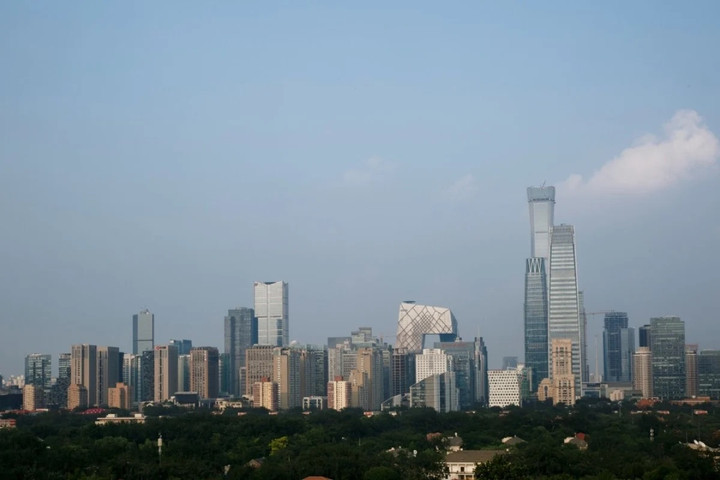 Bầu trời quang đãng tại Bắc Kinh ngày 28/7/2018 (Ảnh: REUTERS)