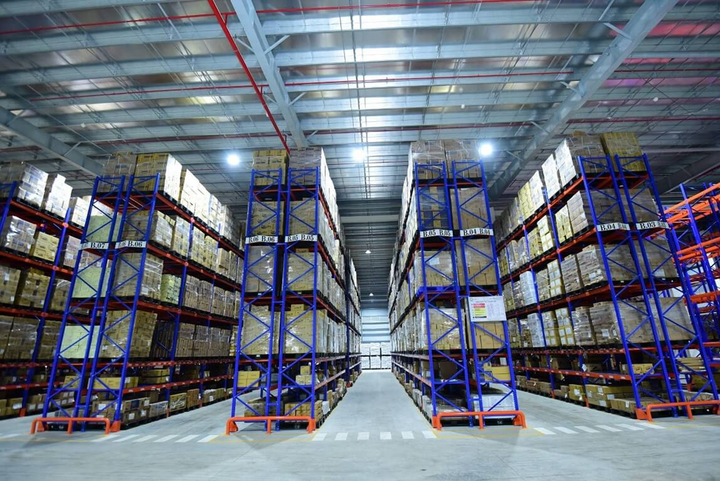 Doanh nghiệp còn có kho trung tâm đến đến 14.000m2 tại Bình Chánh.