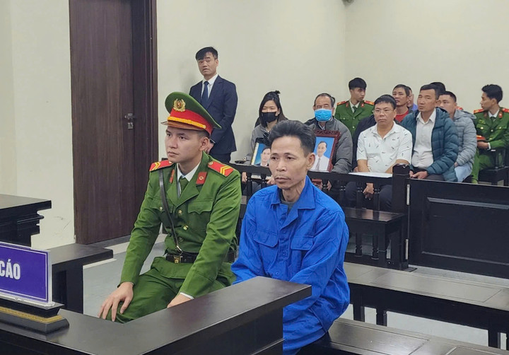 Bị cáo Cao Văn Hùng tại phiên toà.