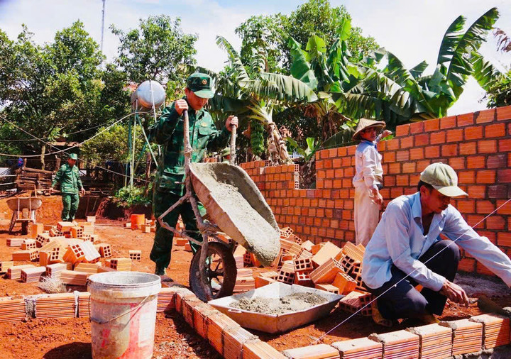 Chương trình xoá nhà tạm giúp người dân an cư, lập nghiệp.