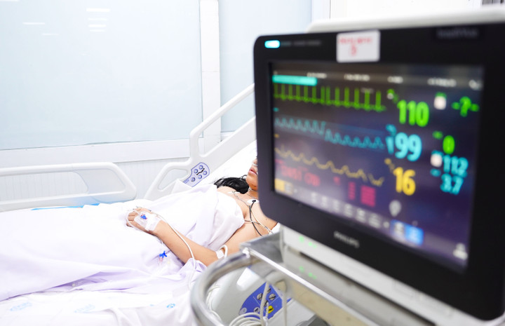 Nạn nhân sống sót trong vụ cháy đang được điều trị tích cực tại bệnh viện.