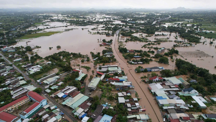 Khu vực bị ngập ở xã Hồng Sơn trong ngày 4/12 (Ảnh: B.H)