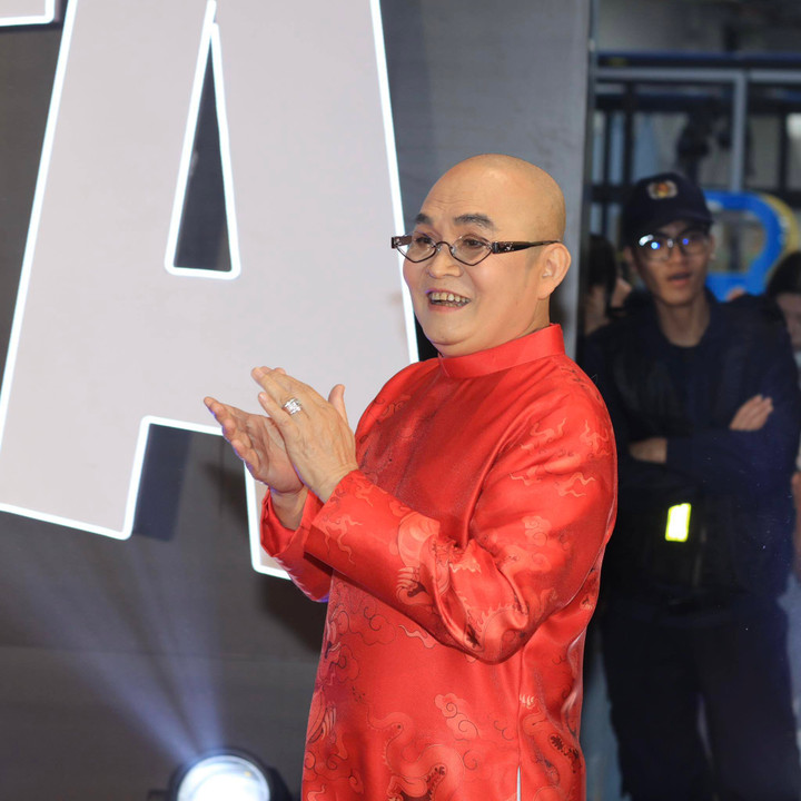 Nghệ sỹ Xuân Hinh cùng dàn diễn viên phim "Mùi phở" có mặt tại sự kiện.