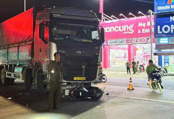 Lực lượng chức năng có mặt bảo vệ hiện trường. (Ảnh: MXH)