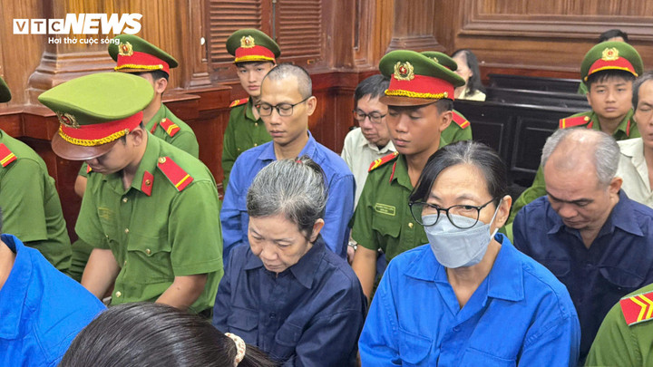 Bằng các thủ đoạn này, AIC trúng 230 gói thầu tại TP.HCM, gồm 134 gói về giáo dục, 94 gói về y tế và 2 gói môi trường. Riêng 171 gói thầu gây thiệt hại 145 tỷ đồng.