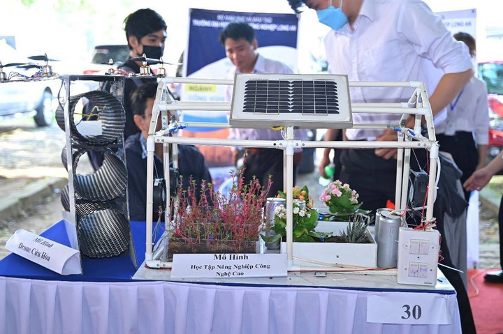 Tây Ninh đẩy mạnh phát triển KHCN, đổi mới sáng tạo và CĐS trong doanh nghiệp.