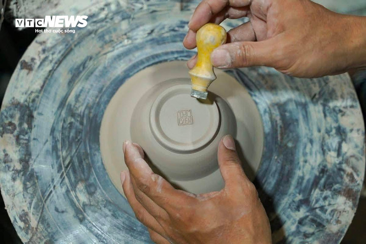 Làng gốm Lái Thiêu, nơi di sản được gìn giữ qua những bàn tay nghệ nhân - 2