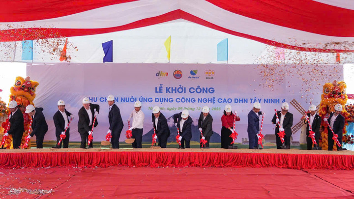 Khu chăn nuôi ứng dụng công nghệ cao DHN Tây Ninh 4 là dự án nằm trong chuỗi 12 dự án tại Tây Ninh với tổng vốn đầu tư lên đến 10.000 tỷ đồng.