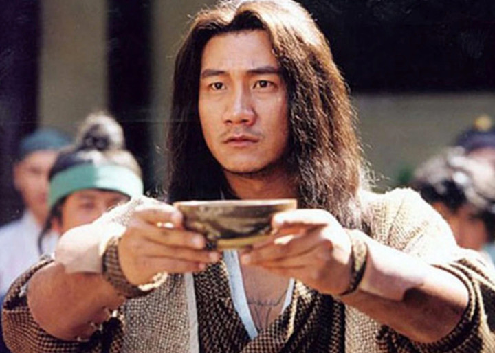 Vẻ nam tính của nhân vật Kiều Phong do Hồ Quan đóng trong "Thiên Long bát bộ".