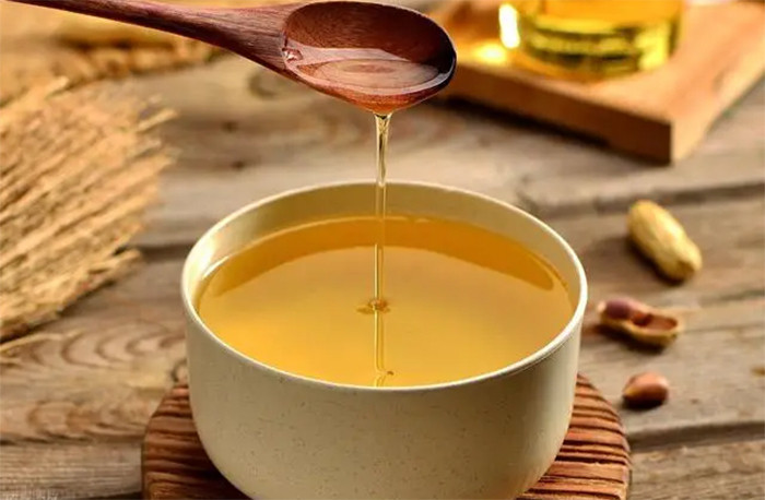 Mỗi loại dầu phù hợp với chế độ nấu khác nhau, cần lưu ý khi sử dụng. (Ảnh: Sohu)