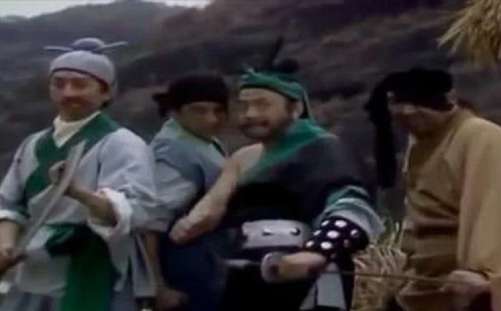 Những tên cường đạo bị Tôn Ngộ Không tiêu diệt. (Cảnh trong phim "Tây du ký" bản 1986)