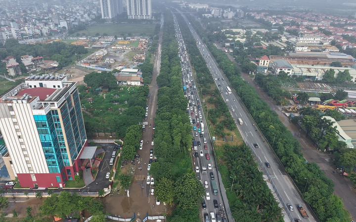 Phân luồng giao thông phục vụ thi công Đại lộ Thăng Long. (Ảnh hanoi.gov.vn)