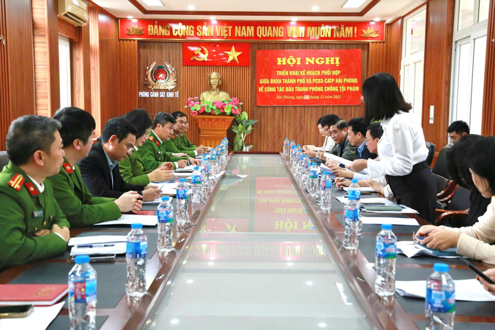 Hội nghị triển khai kế hoạch phối hợp đấu tranh phòng, chống tội phạm trong lĩnh vực BHXH, BHYT và bảo hiểm thất nghiệp, giữa BHXH Hải Phòng và Công an Thành phố.