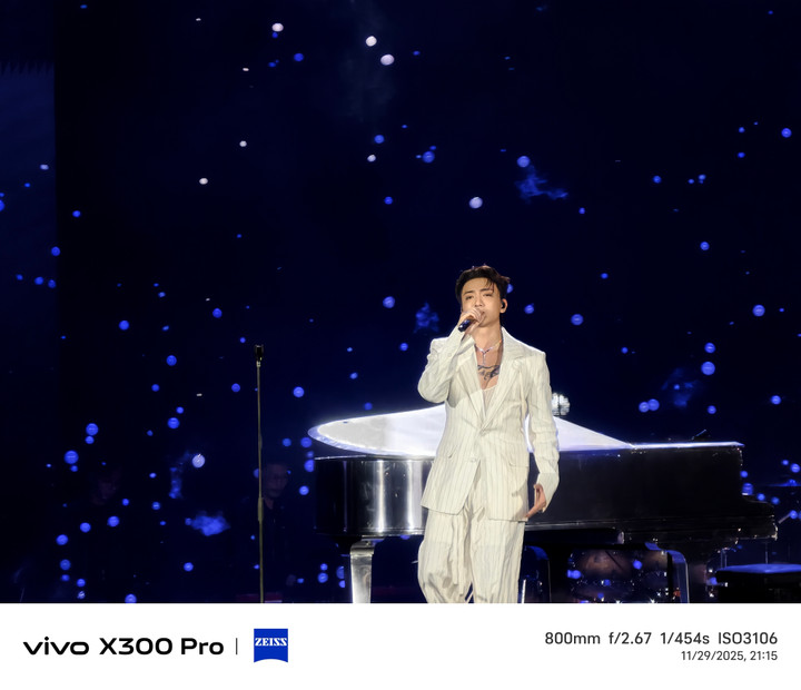 Triết lý camera trái ngược, vivo X300 Pro hay iPhone 17 Pro Max 'ngon' hơn? - 4