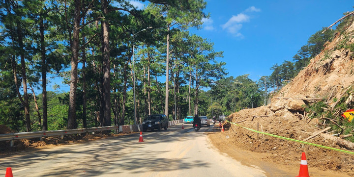 Đèo D'Ran (quốc lộ 20) thông xe vào 8h sáng nay.