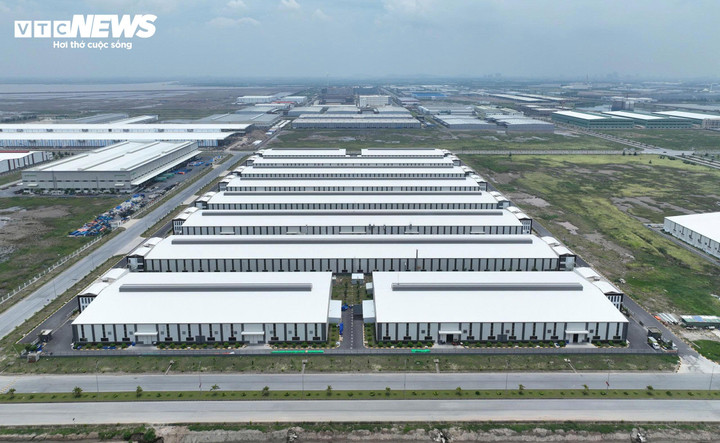 Một góc khu công nghiệp Nam Đình Vũ, thuộc Tập đoàn Sao đỏ.