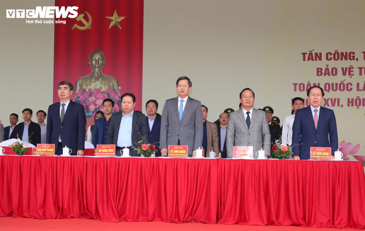 Gần 4.000 cán bộ, chiến sĩ Công an Hải Phòng ra quân trấn áp tội phạm - 2