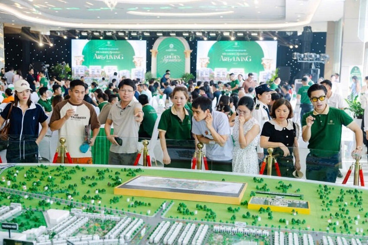 Vinhomes Golden City nhận được sự quan tâm của đông đảo khách hàng và nhà đầu tư