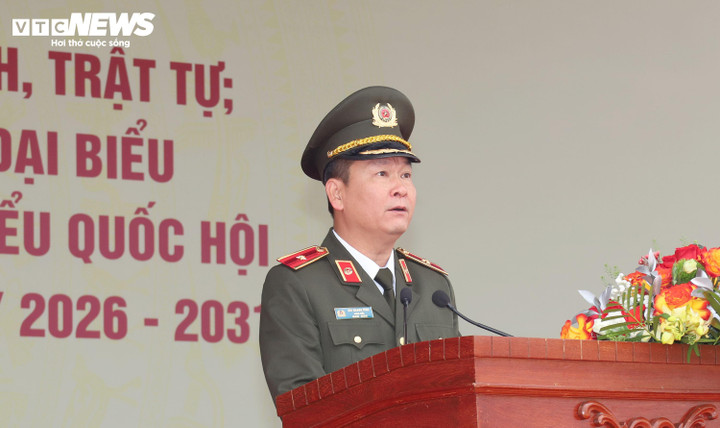 Thiếu tướng Bùi Quang Bình - Giám đốc Công an TP Hải Phòng phát lệnh ra quân tấn công, trấn áp tội phạm, bảo đảm an ninh, trật tự; bảo vệ tuyệt đối an ninh, an toàn Đại hội đại biểu toàn quốc lần thứ XIV của Đảng, bầu cử đại biểu Quốc hội khóa XVI, Hội đồng nhân dân các cấp nhiệm kỳ 2026 – 2031 và Tết Nguyên đán Bính Ngọ 2026.