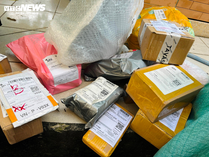 Lượng bao bì nhựa phát sinh chiếm khoảng 50% tổng lượng rác thải từ TMĐT.