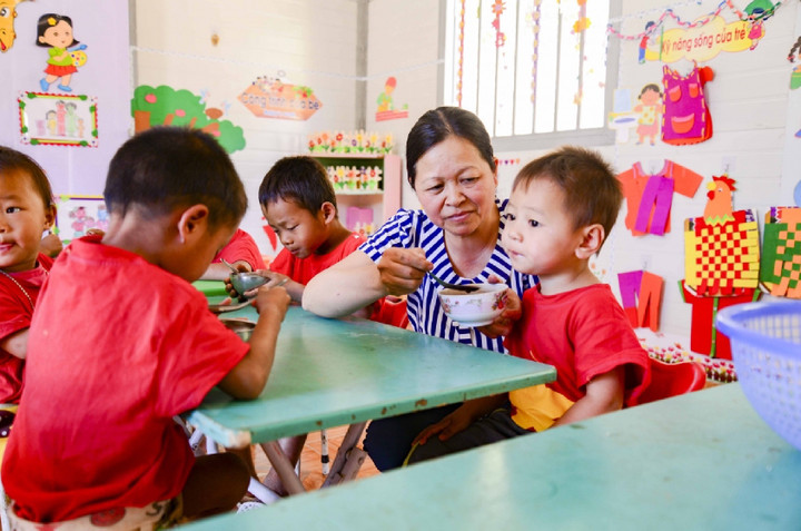 Các hạng mục thiết của của trường cần do ngân sách đảm bảo, thay vì yêu cầu phụ huynh đóng góp.