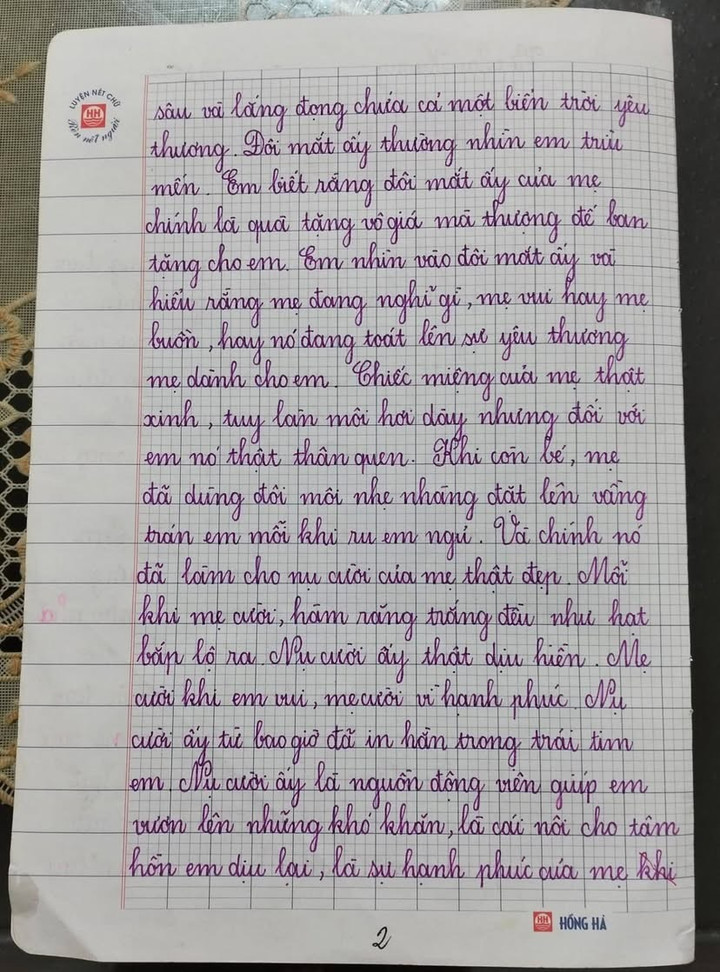 انشایی که مادری را توصیف می‌کند که نمره ۹ از ۱۰ گرفته است، به صورت آنلاین وایرال می‌شود؛ تأثیرگذارترین بخش، بازخورد معلم است - ۲