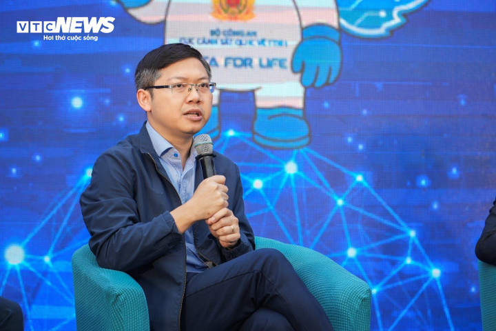 Dr. Dinh Viet Sang – viserektor ved Institutt for informasjonsteknologi og kommunikasjon, Hanoi universitet for vitenskap og teknologi. (Foto: Hung Cuong)