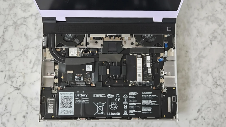 Framework är det senaste företaget att höja priserna som svar på de stigande minneskostnaderna. (Källa: PCMag)