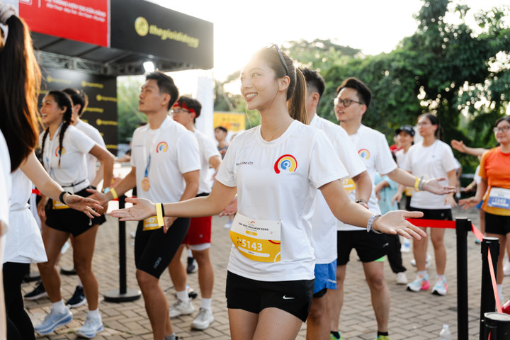 Gần 1.000 người tham gia giải chạy do Huawei tổ chức tại TP.HCM - 3