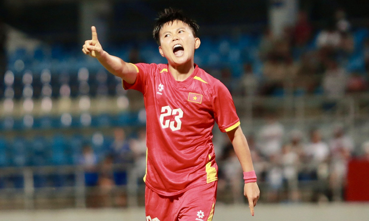 Bích Thùy phản ứng dữ dội.