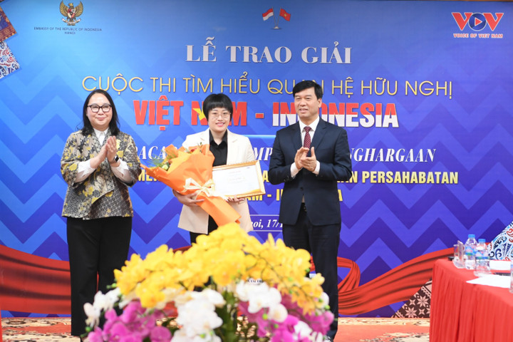 Bà Đoàn Kim Loan, thí sinh đạt giải Nhất.