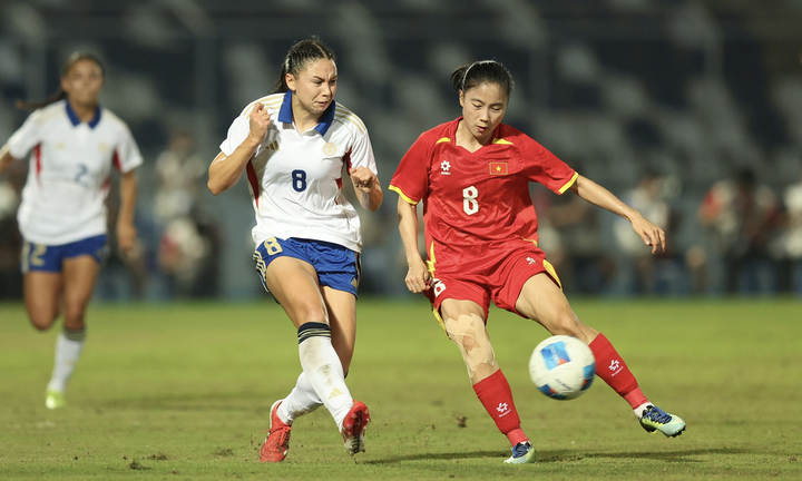 Đội tuyển nữ Việt Nam cạnh tranh suất đi tiếp với Philippines.