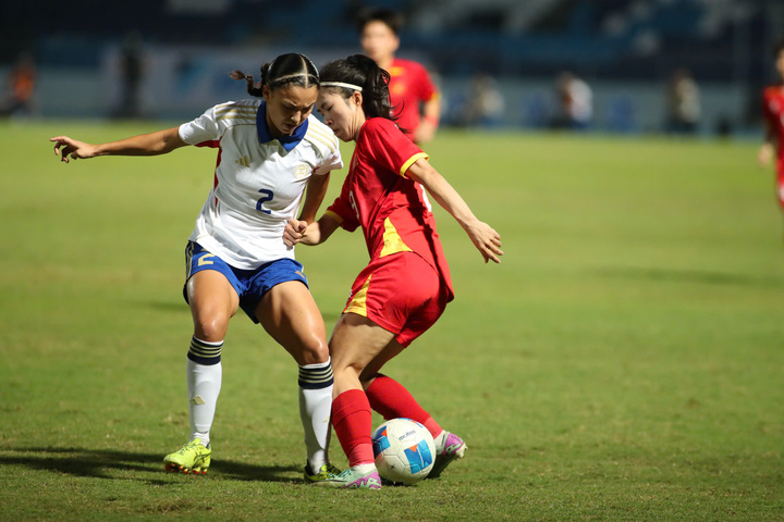 Đội tuyển nữ Việt Nam vẫn quyết tâm trong từng nhịp bóng.